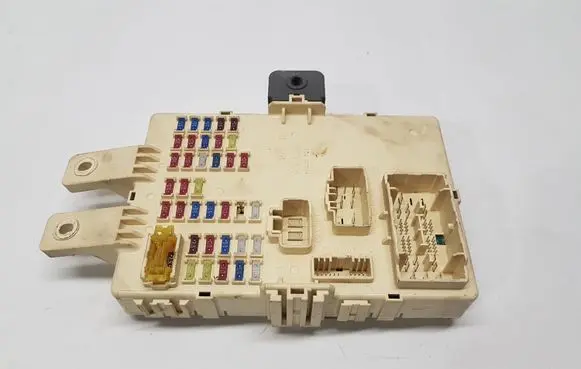 KIA Sportage Fuse module 919503W040