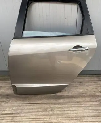 Rear door