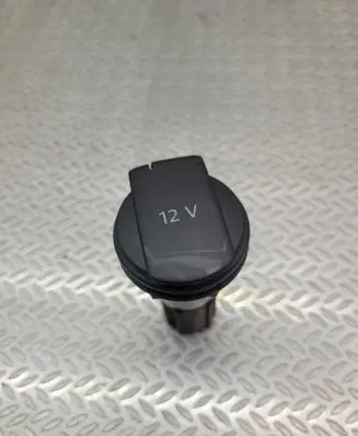 Volkswagen Passat Alltrack 12 V Socket (front) 