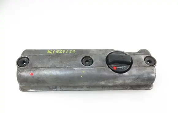 Volkswagen Golf III Rocker cam cover 030103475Q