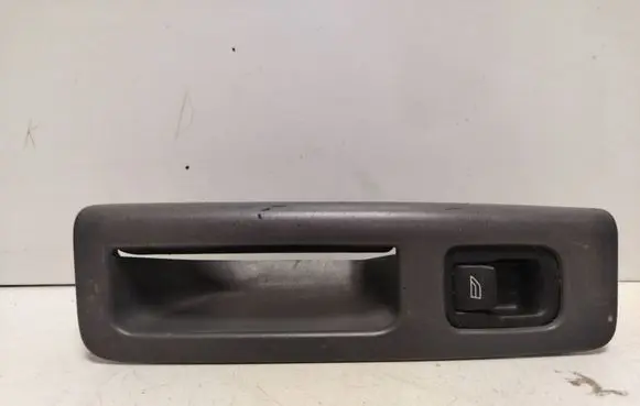 Volvo V50 Electric window control switch 8679478 3865