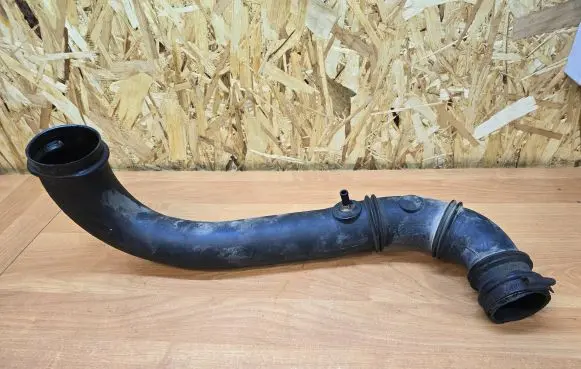Volvo XC90 Air intake hose/pipe 30645294 7321