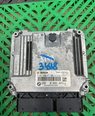 BMW 3 F30 F35 F31 Engine control unit/module 8591073 0281032671