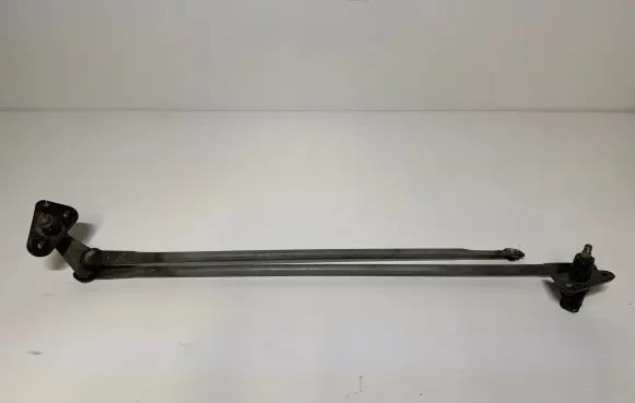 Front wiper linkage