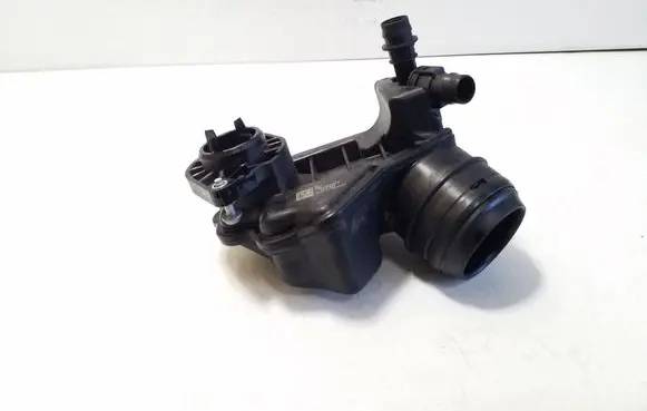 Volkswagen Tiguan Intake resonator 05E129654K
