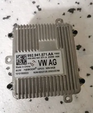 Volkswagen PASSAT B8 Voltage converter/converter module 992941571AA