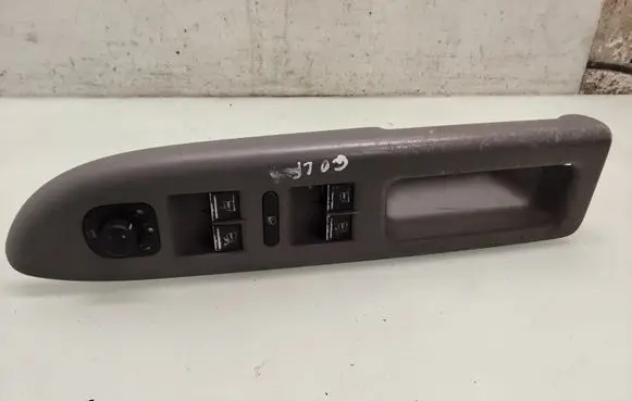 Volkswagen Golf Plus Electric window control switch