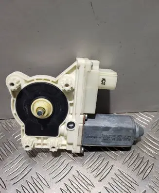 BMW 7 E65 E66 Front door window regulator motor 67628382002 10596410 676283820021