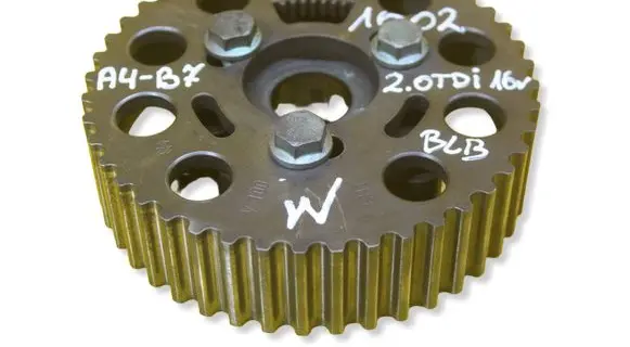 Audi A4 S4 B7 8E 8H Camshaft pulley/ VANOS 038109111E 03G109240