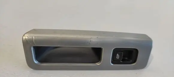 Volvo S40 Electric window control switch 8663819 W1P15A106 30658449
