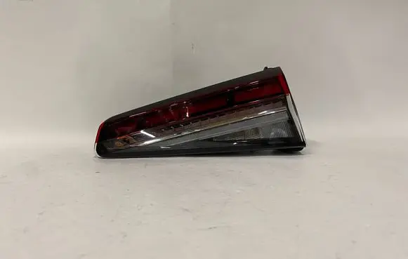 Skoda Superb B9 Tailgate rear/tail lights 3P0945308