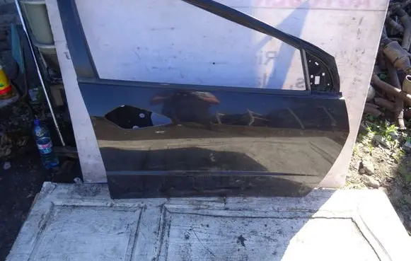Honda Civic Front door
