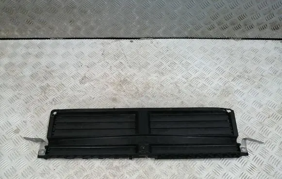 Mercedes-Benz S W223 Intercooler air guide/duct channel D1110613400