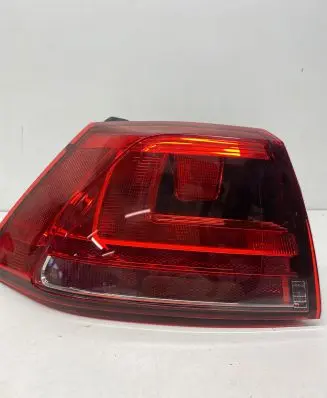 Volkswagen Golf VII Rear/tail lights 5GM945095B 00101556 2VA01197705