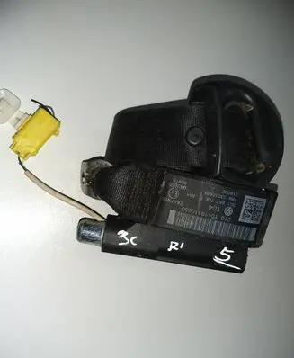 Volkswagen PASSAT B6 Front seatbelt 3C1857706F
