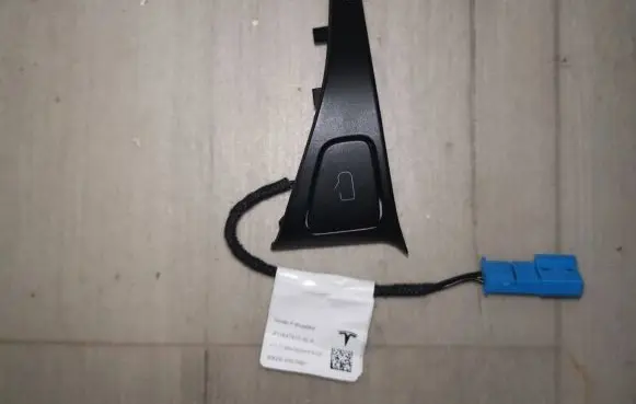 Tesla Model X Electric sliding door switch 1647415-02-A