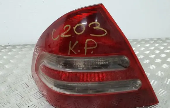 Mercedes-Benz C W203 Rear/tail lights 3311