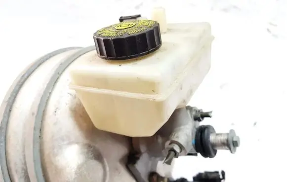 Mercedes-Benz S W220 Master brake cylinder 2453 2204300002