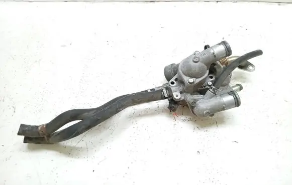 Mitsubishi Outlander Thermostat/thermostat housing S110401N