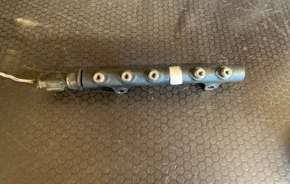 Peugeot 5008 Fuel main line pipe 94675G01 R9144Z290A 1022701372