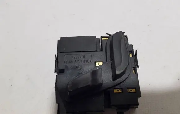 Mercedes-Benz C W204 Seat control switch 2048701958DFD A2048701958