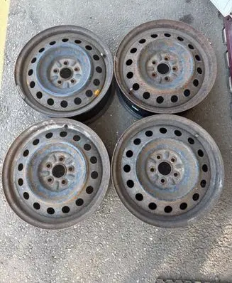 Toyota Avensis T250 R16 steel rim 2160612