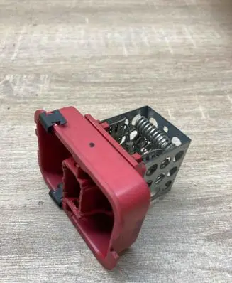 Opel Zafira B Heater blower motor/fan resistor 39090003