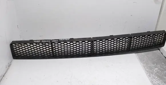Ford Focus Front bumper lower grill