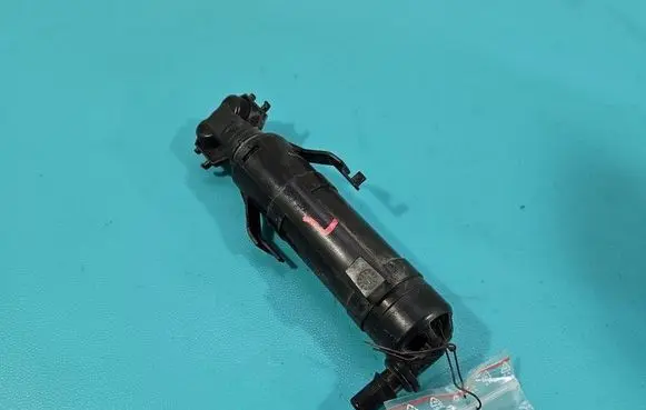 Volkswagen Touran I Headlight washer spray nozzle 1T0955103B IMPRK1578854