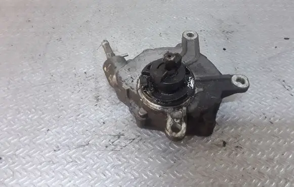 Toyota Auris 150 Vacuum pump 