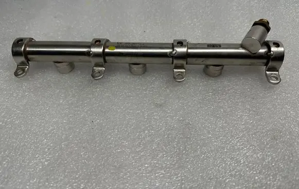 Audi RS5 Fuel main line pipe 06M133315L 1814510592