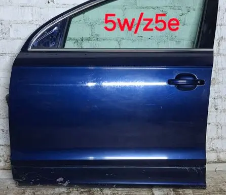 Audi Q7 4L Front door