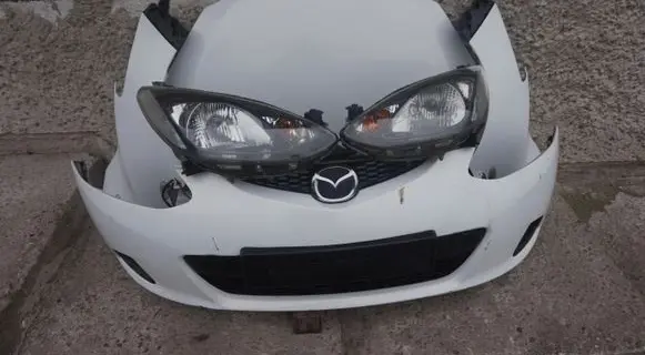 Mazda 2 Front piece kit 