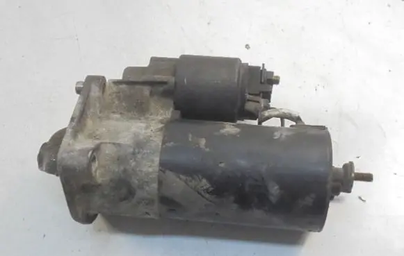 Volvo V70 Starter motor 0001108166