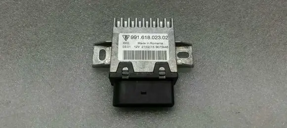 Porsche 911 991 Fuel injection pump control unit/module 99161802302