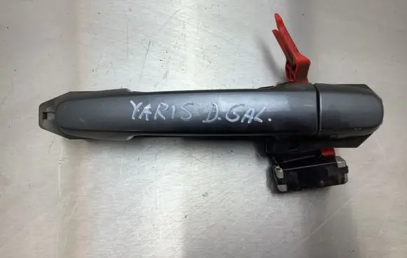 Toyota Yaris Rear door exterior handle 