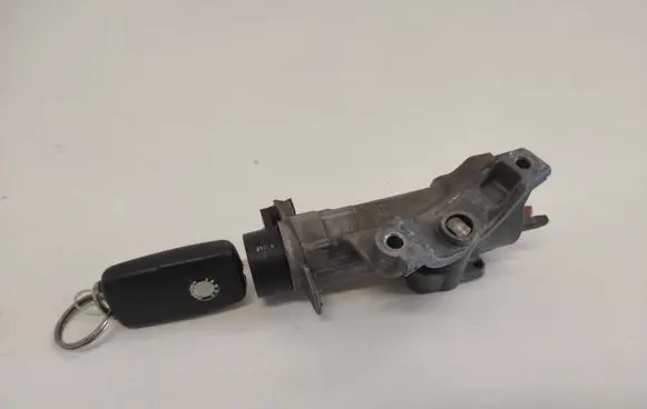 Skoda Superb B5 (3U) Ignition lock 4B0905851A