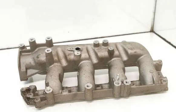 Opel Vectra C Intake manifold 55212586 A5021