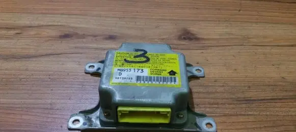 Mitsubishi Colt Airbag control unit/module mb953173 x6t39783