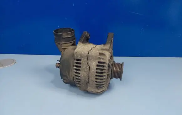 Ford Galaxy Generator/alternator 95VW10300CC 0123320021