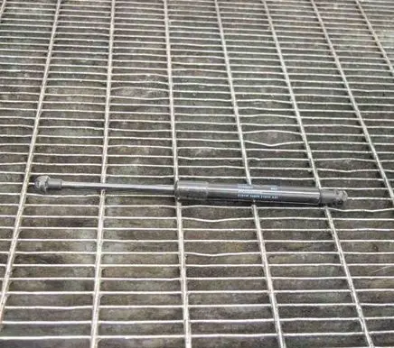 Audi A1 Front bonnet/hood damper/strut 8X0823359