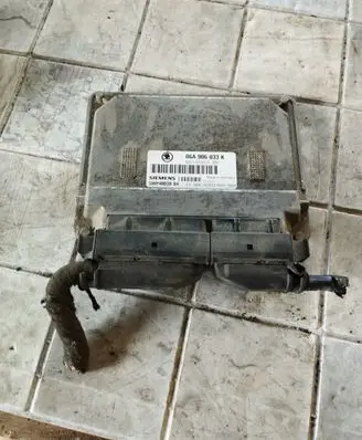 Skoda Octavia Mk1 (1U) Engine control unit/module 06A906033K 5WP4003904