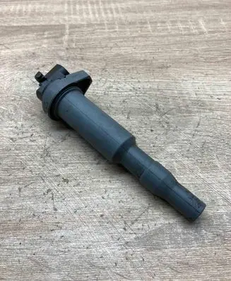 BMW 3 E90 E91 High voltage ignition coil 0221504471