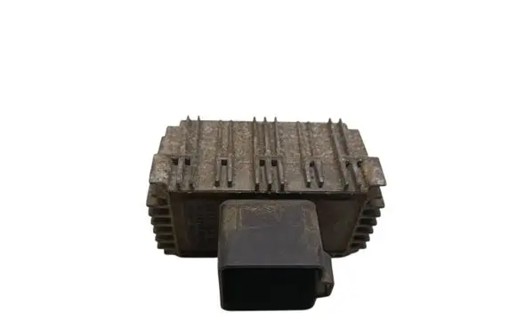 Opel Astra H Glow plug pre-heat relay 55354141 51299018A