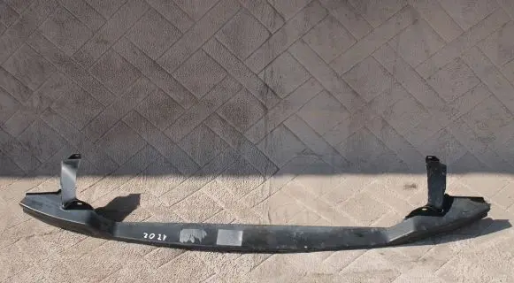 Volkswagen Touran I Bottom radiator support slam panel 