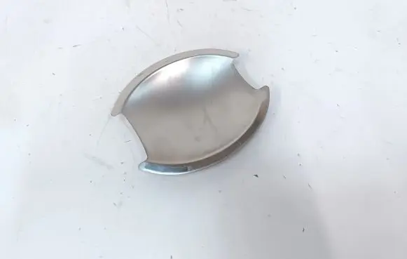 Mitsubishi L200 Front door handle cover 