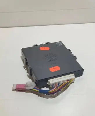 Toyota Prius (XW20) Power management control unit 8967047010 1012380151