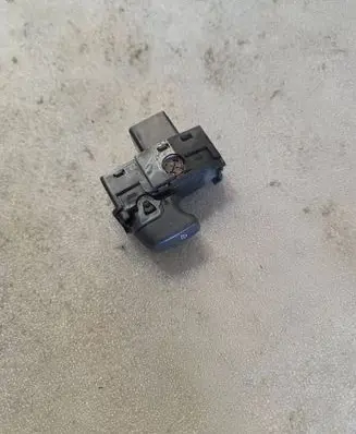 Volvo XC70 Electric window control switch 9472275