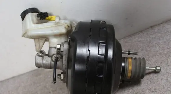 Chevrolet Cruze Brake booster 13252949