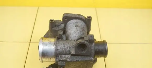 Opel Corsa E Throttle body valve 55260126 B13DTR